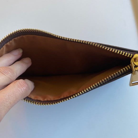 Wrislet - Picture 2 of 2